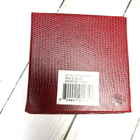 Glam & Glow NIB Christmas Holiday Silver Tone Beaded Charm Bracelet Jewelry - Picture 6 of 6